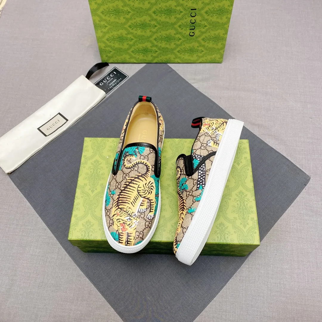 p360 The official website synchronizes the 1:1 replica🇮🇹🇮🇹"GUCCI"🔍🔍for sale at the men's 2025 counter simultaneously, 1:1 large G font, high-end 3D pattern, fashionable and casual, comfortable and breathable personality, the first choice for trendy men, imported sheepskin lining, comfortable, breathable and fashionable Trendy, a must-have for trendy men, soles: Original soles specially provided by the original factory, exclusive movable molded soles are super comfortable, original factory goods, 🔍🔍high quality, you can enter and leave the counter at will, 38-44, (45 can be customized, non-returnable or exchangeable) available from stock, you deserve it No. 005
